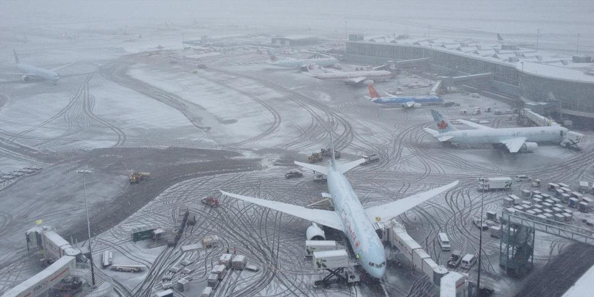 Severovýchod USA zasiahne snehová víchrica, vopred zrušili už 4-tisíc letov