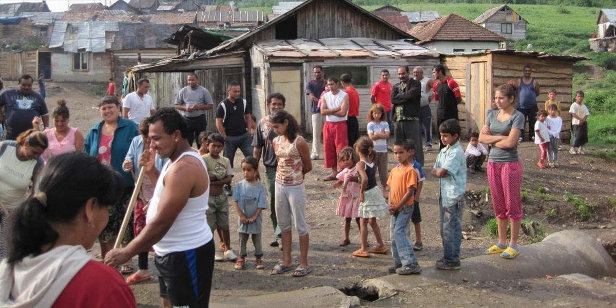 Dobrovoľníci rozbehli projekt vzdelávania rómskych detí