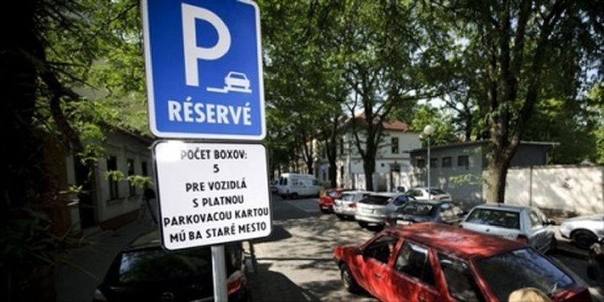 Bratislavský poslanci by mali rokovať o zmene štatútu parkovania v hlavnom meste