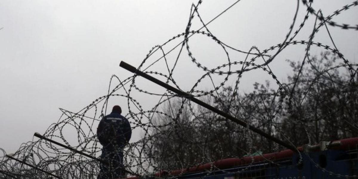 Hranice Maďarska pred migrantmi chránia aj samozvaní strážcovia
