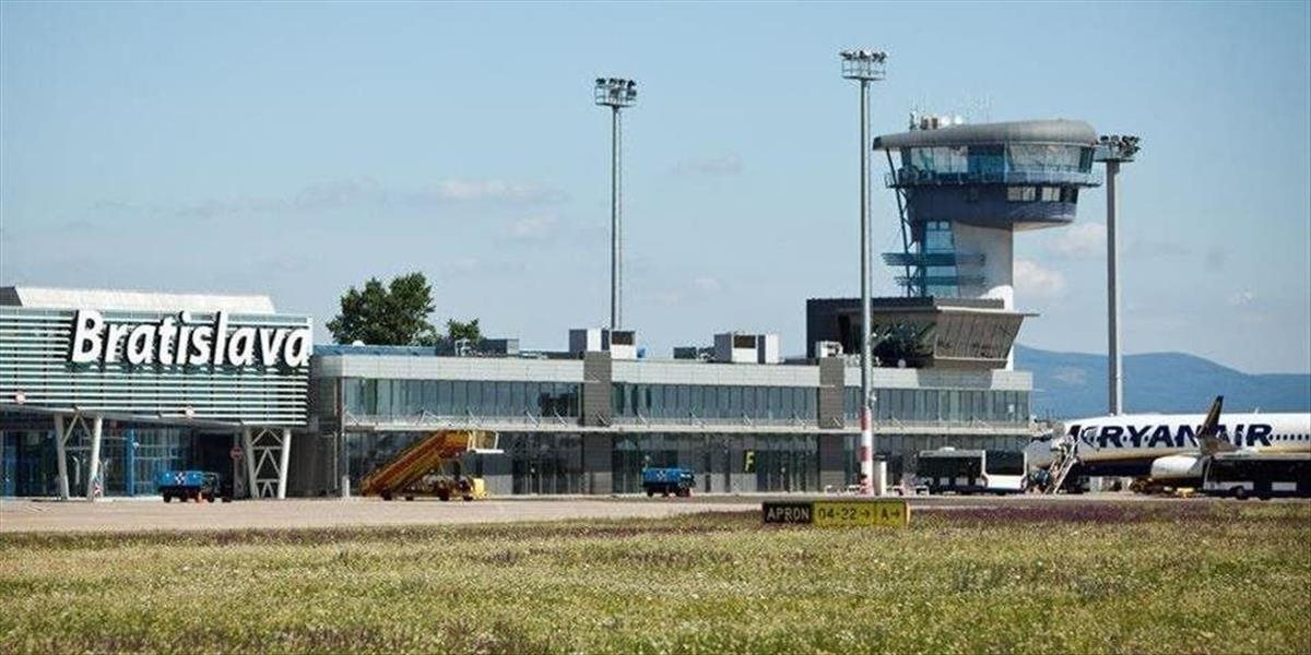 Ministerstvo dopravy nerokuje so žiadnym záujemcom o bratislavské letisko