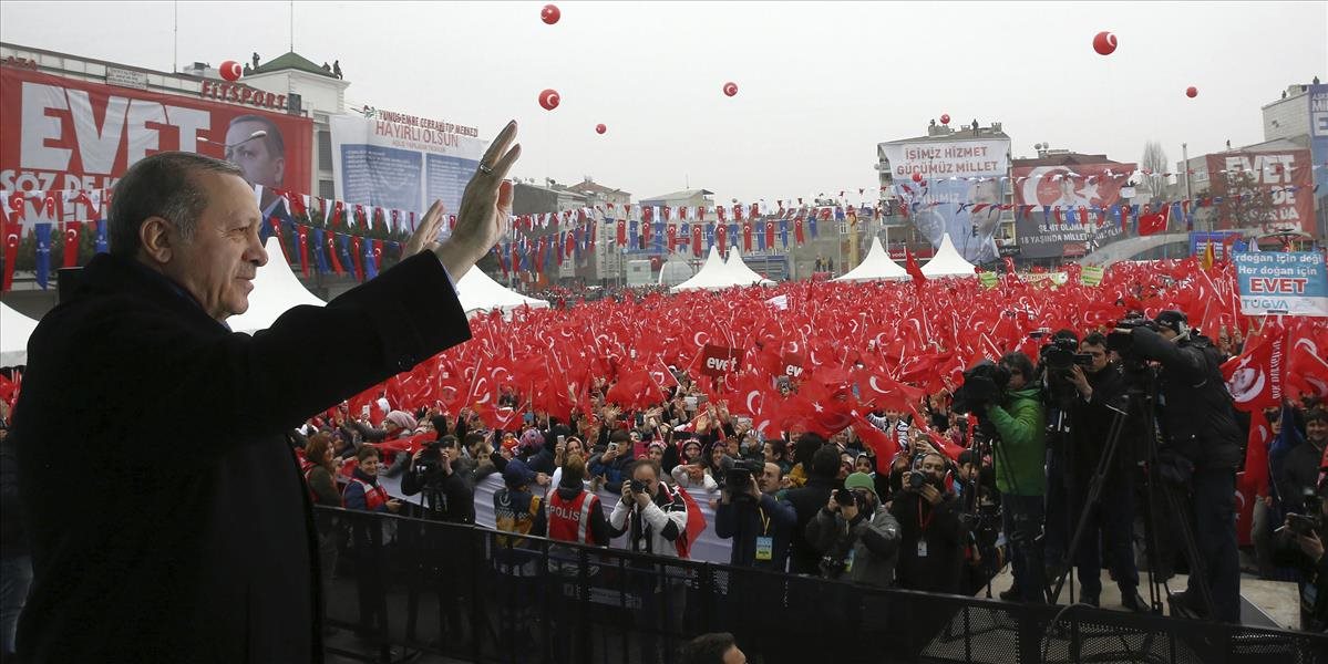 Erdogan vyzýval Turkov: Európa je váš nový domov, rozširujte sa a ploďte viac detí