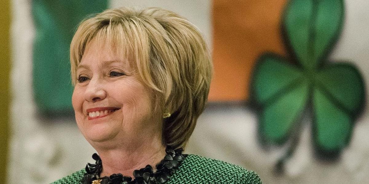 Clintonová je pripravená vyjsť z lesa, aby pomohla Američanom nájsť spoločnú reč