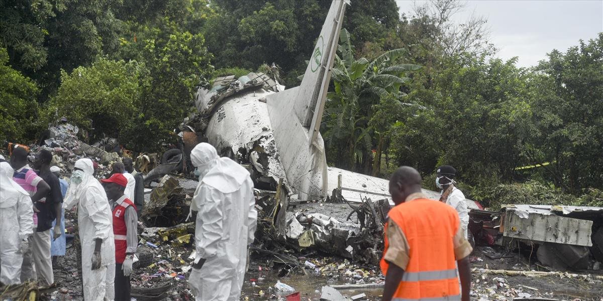 V Južnom  Sudáne sa zrútilo lietadlo so 45 ľuďmi, akoby zázrakom všetci prežili