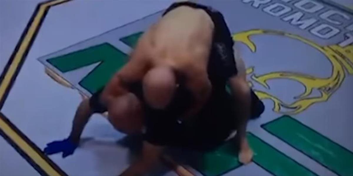VIDEO MMA zápasník sa zobudil po knokaute a zaútočil na rozhodcu