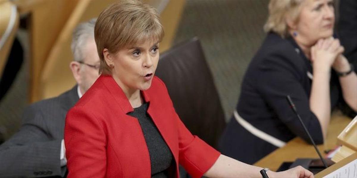 Sturgeonová vyzvala škótskych poslancov, aby podporili referendum o nezávislosti