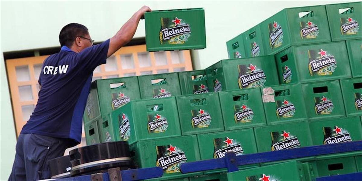 Maďarsko chce zakázať používanie červenej hviezdy v logu pivovaru Heineken