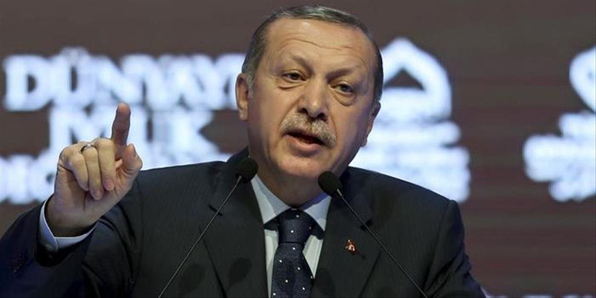 Erdogan vníma uväznených novinárov ako zločincov a varuje Európanov