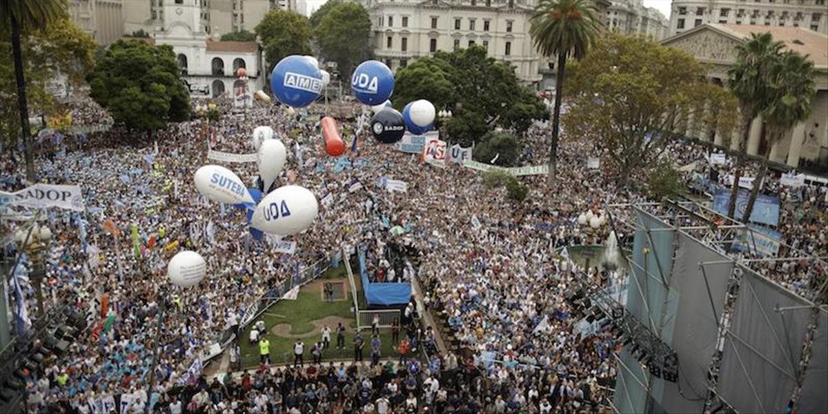 Štrajkujúci učitelia protestovali v Buenos Aires