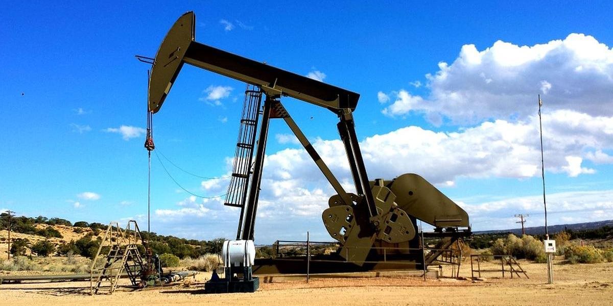 Americké zásoby ropy zväčšili svoj objem o 5 miliónov barelov