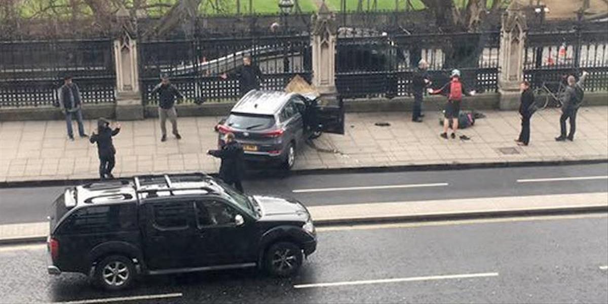 Francúzskych študentov, ktorí boli svedkami útoku v Londýne, repatriujú