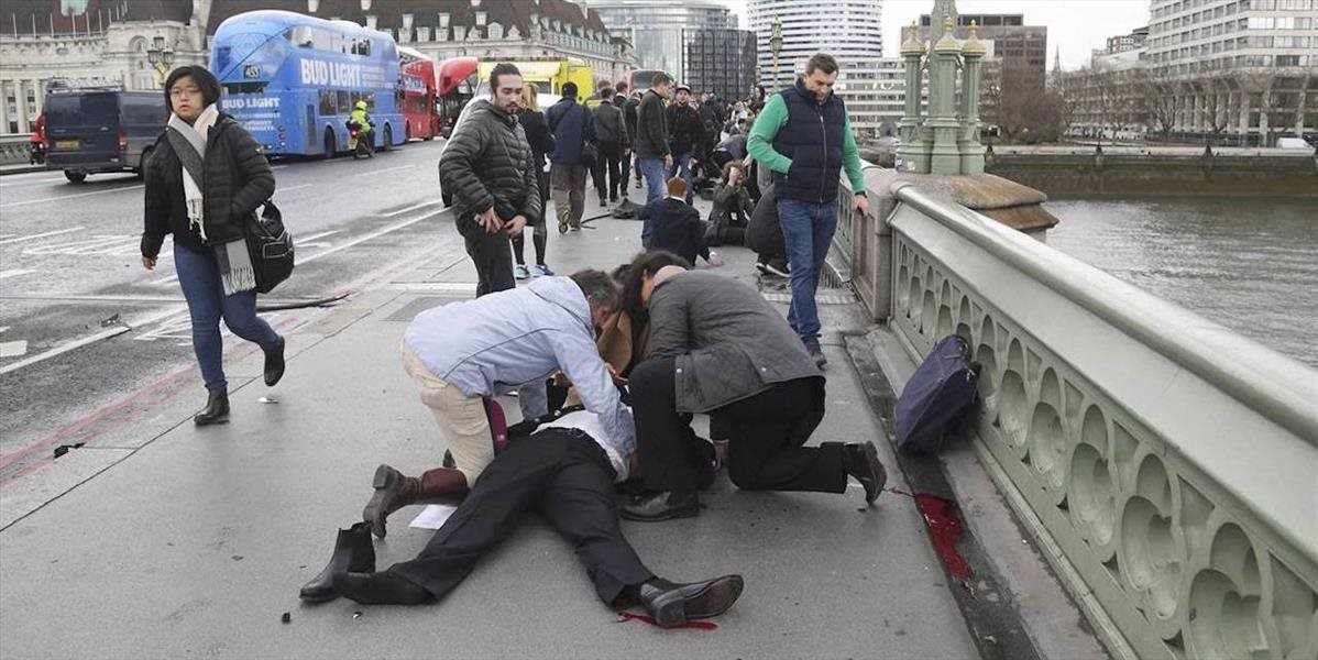 Útok v Londýne má ďalšiu obeť: Zraneniam podľahol 75-ročný muž