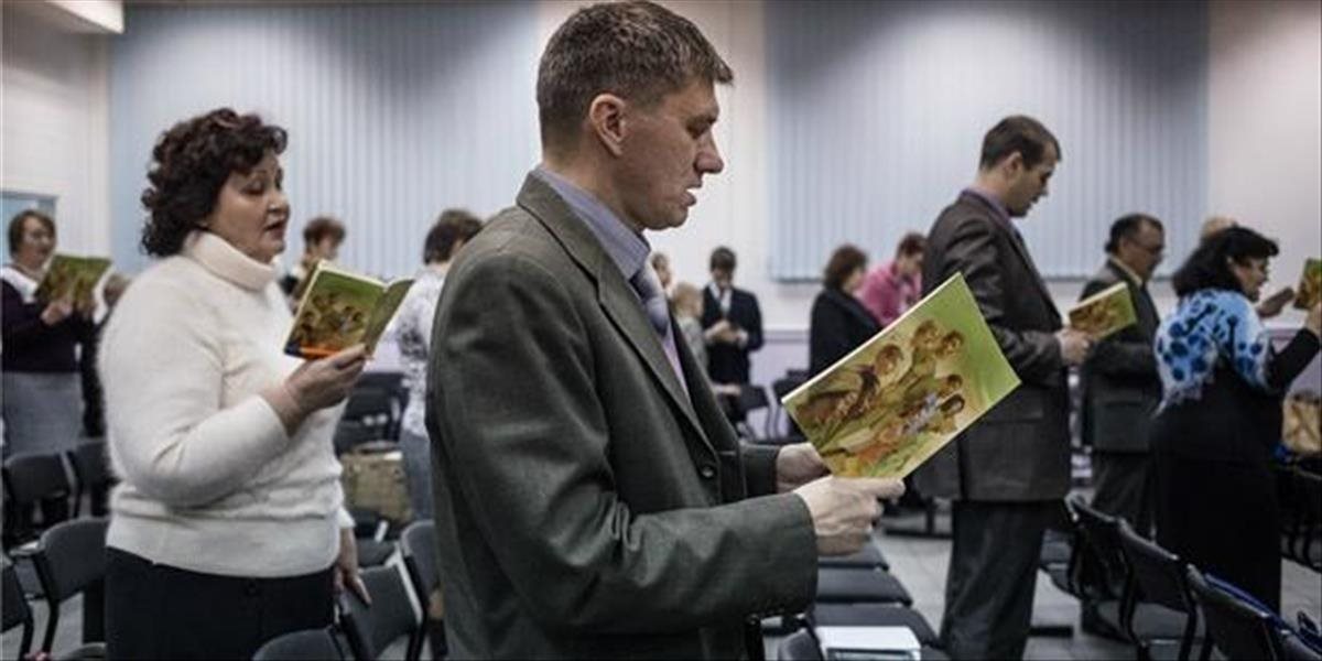 Rusko zastavilo činnosť Jehovových svedkov pre údajný extrémizmus