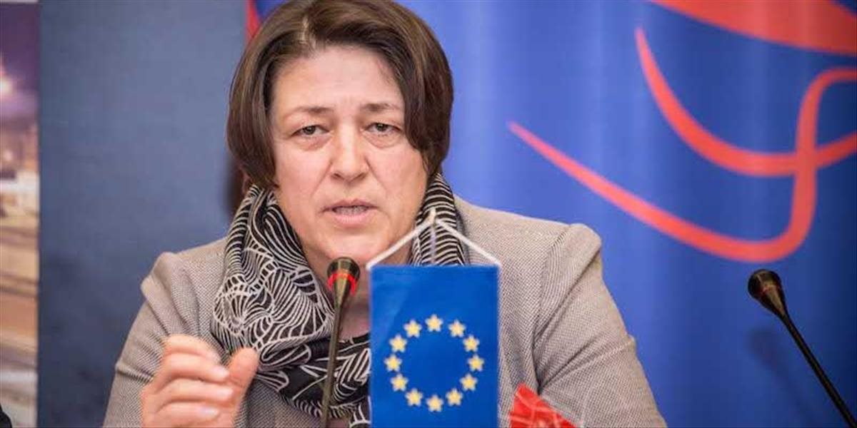 Komisárka EÚ pre dopravu Bulcová požaduje jednotný mýtny systém