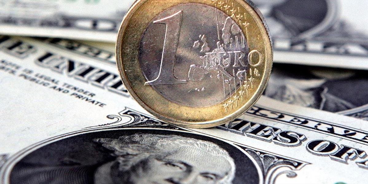 Kurz eura klesol na 1,0865 USD/EUR