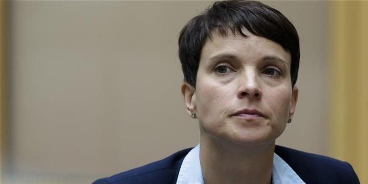 Nemecká líderka AfD Frauke Petryová zvažuje odchod z politiky