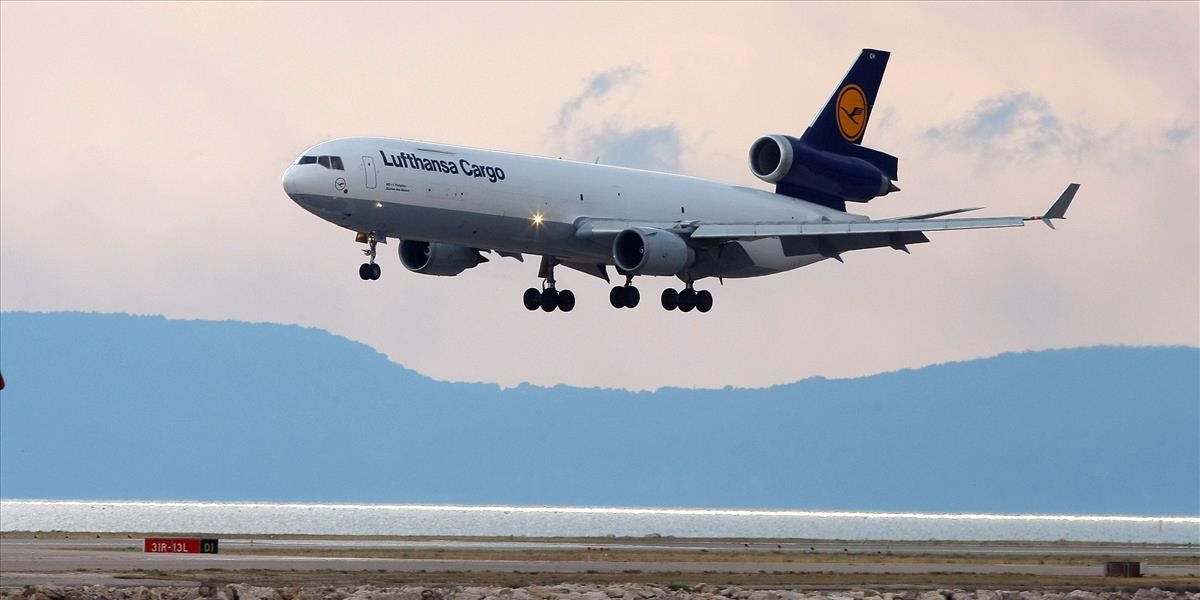 Nespratná cestujúca prinútila spoločnosť Lufthansa k neplánovanému pristátiu!