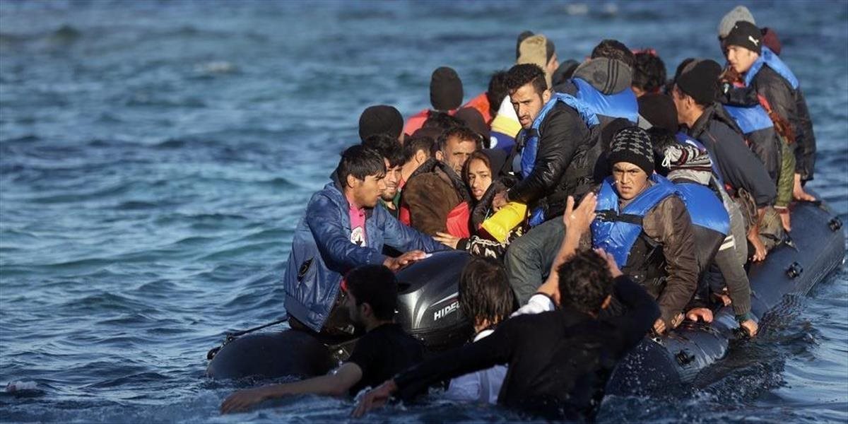 Pri francúzskom meste Calais zachránili z potápajúceho sa člna šiestich Iráncov