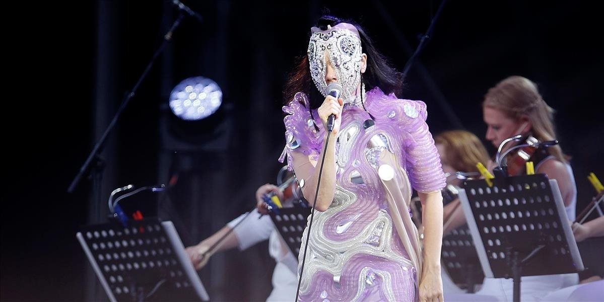 Björk zverejnila videoklip k piesni Notget