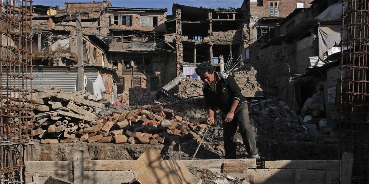 VIDEO Silné zemetrasenie v Iráne zničilo šesť dedín