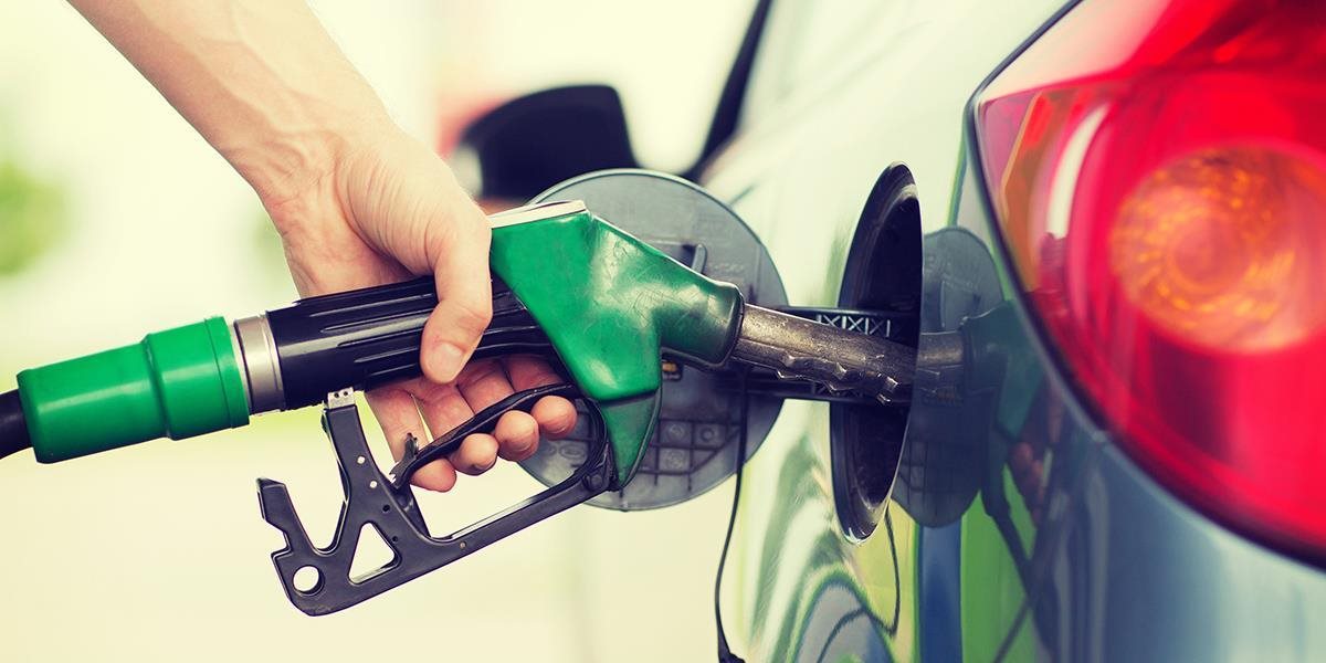Benzíny a nafta v 13. týždni zlacneli, ceny LPG sa zvýšili