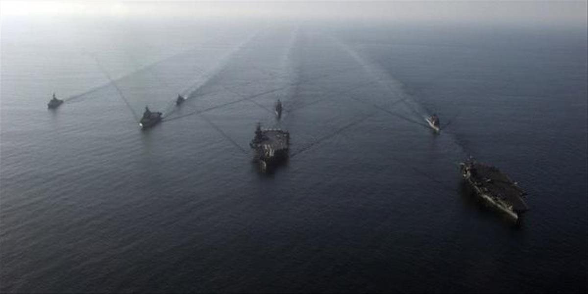 Severná Kórea sa vyhráža USA odvetou za vyslanie námorných síl ku Kórejskému polostrovu