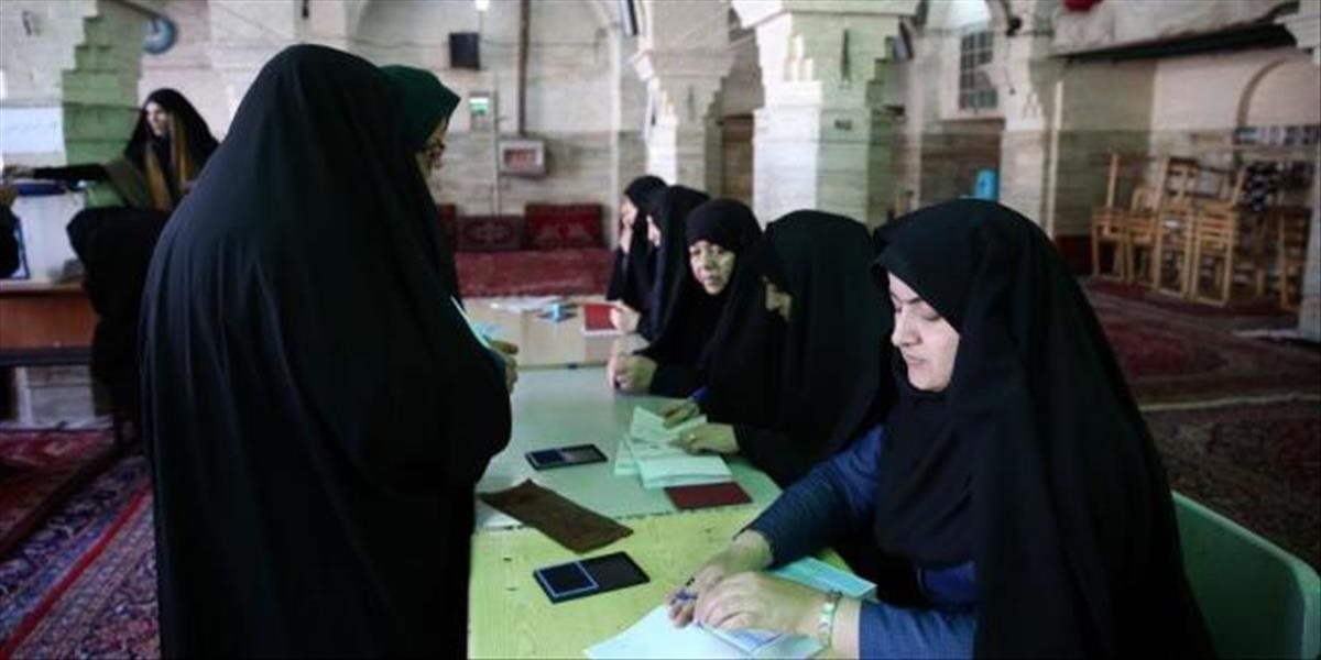 Iba počas prvého dňa sa zaregistrovalo vyše stodvadsať prezidentských kandidátov v Iráne