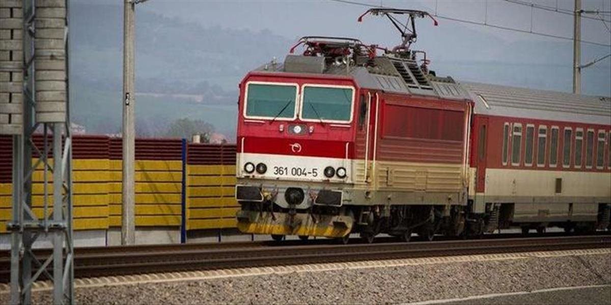 ŽSR upozorňujú na meškanie vlakov v úseku medzi Trenčínom a Novým Mestom nad Váhom
