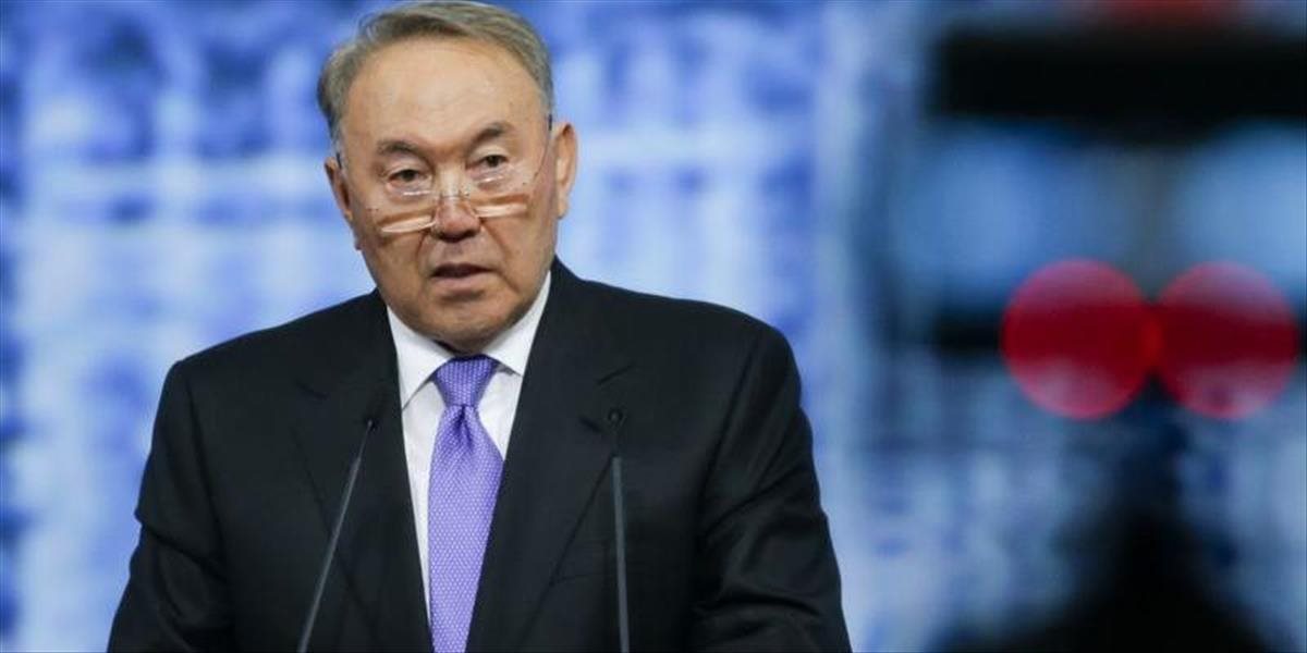 Kazachstanský prezident Nazarbajev nariadil opätovné zavedenie latinky