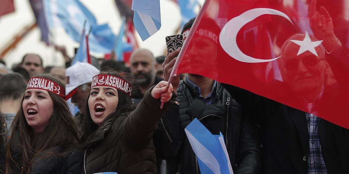 Turecko chce po referende presadiť bezvízový styk s Európskou úniou