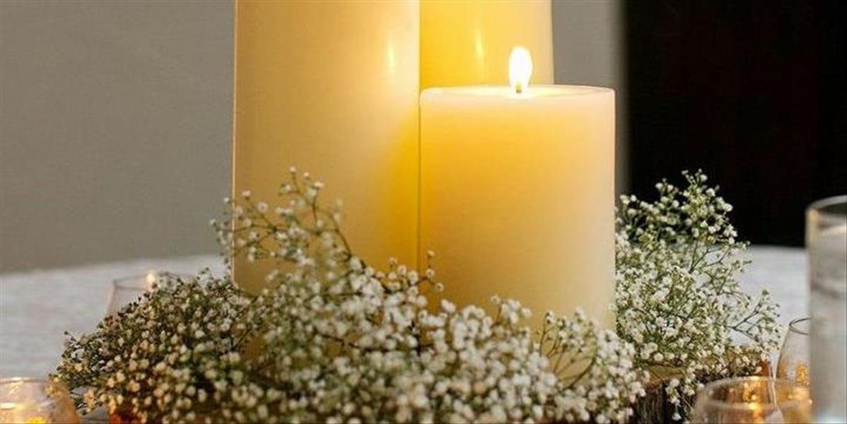 Sviečka na Bielu sobotu je pre veriacich v Edelstale symbolom svetla