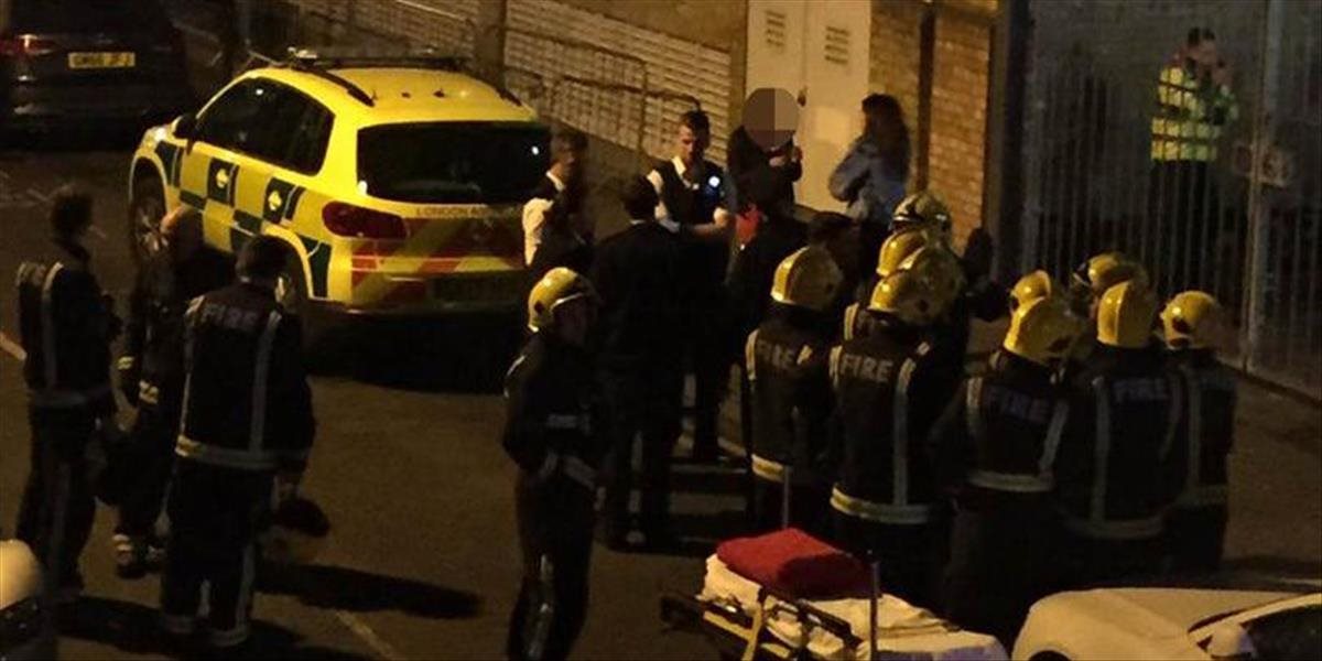V londýnskom nočnom klube evakuovali stovky ľudí! Najmenej 12 utrpelo popáleniny pod vplyvom jedovatej látky