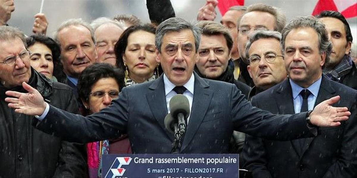 Francúzské prezidentské voľby budú tesné a s vysokou mierou neúčasti voličov