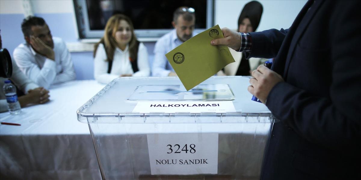 Turecká volebná komisia hlasovala proti zrušeniu výsledkov referenda