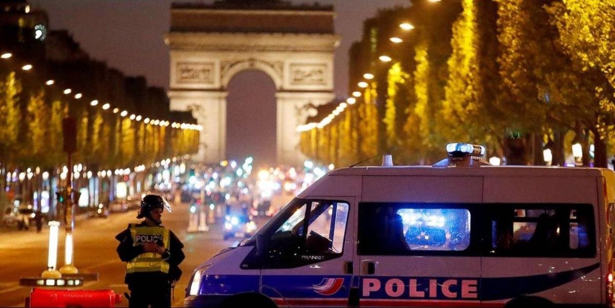 Parížskemu strelcovi vypadol pri útoku papierik: Ten hovorí za všetko