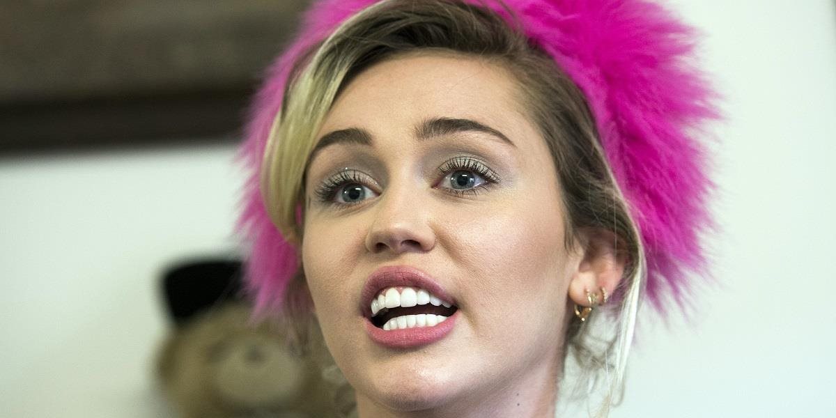 Miley Cyrus prepožičala hlas do snímky Strážcovia Galaxie 2