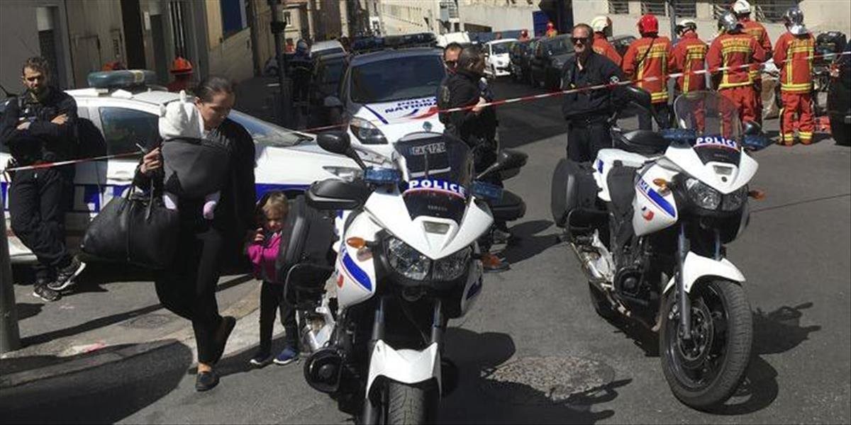 Francúzska polícia zadržala desať podozrivých z dodávok zbraní pre Coulibaliho
