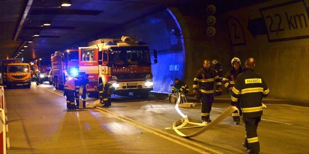 FOTO V tuneli Branisko simulovali dopravnú nehodu, zasahovali všetky záchranné zložky