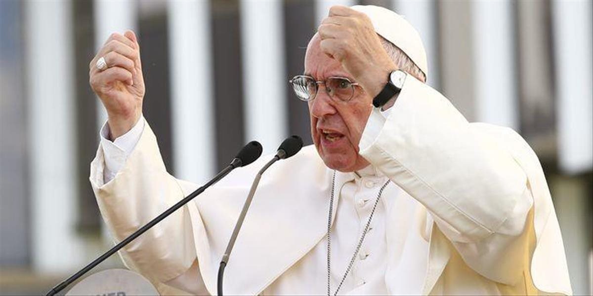 Pápež: Treba si uvedomiť silu moci a využívať ju s pokorou