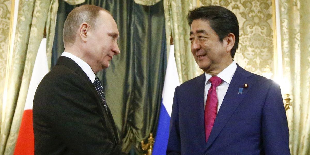 Putin a Abe rokovali o spolupráci na Kórejskom polostrove