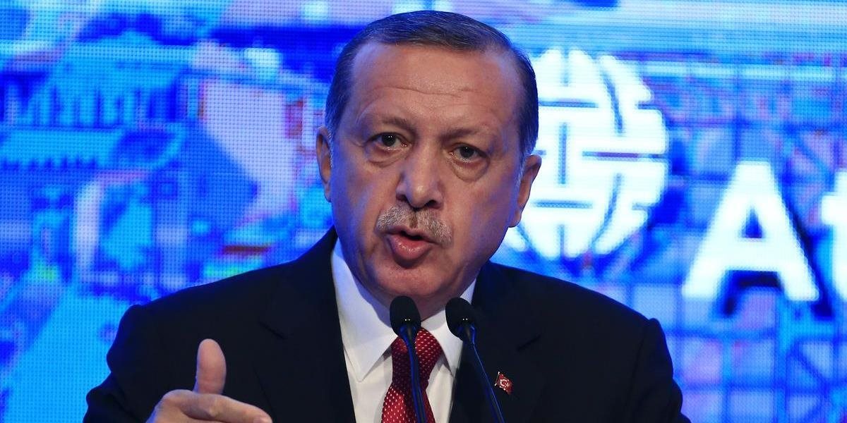 Erdogan verí, že vzťahy medzi Tureckom a USA sa zlepšia za vlády Trumpa