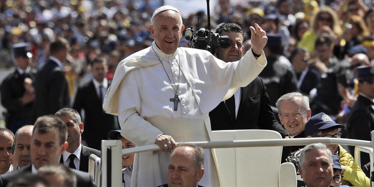 Pápež vyzval politikov vo Venezuele, aby zabránili ďalším násilnostiam