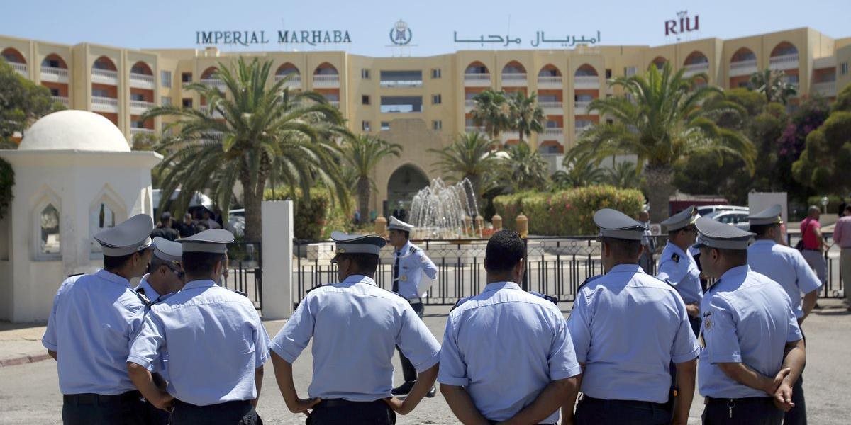 Hotel v Tunisku v ktorom terorista strieľal do nič netušiacich dovolenkárov je opäť v prevádzke