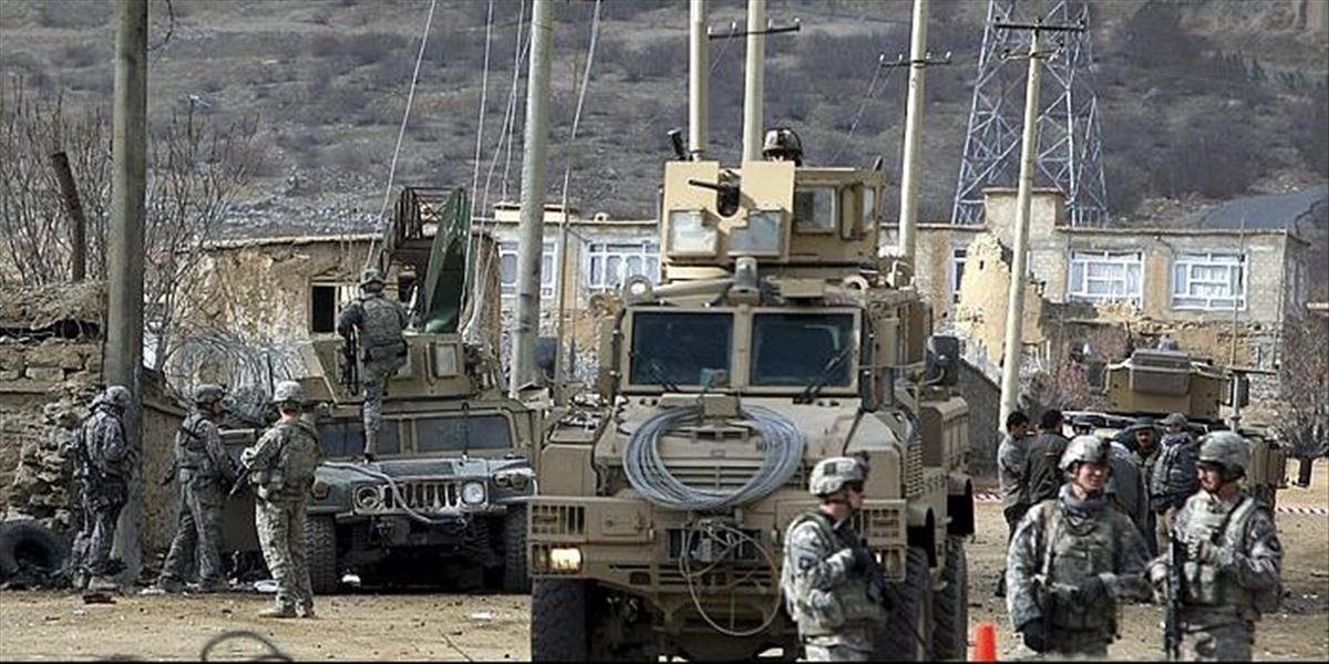 Irak a USA vedú rozhovory o ponechaní amerických vojakov v krajine aj po porážke IS