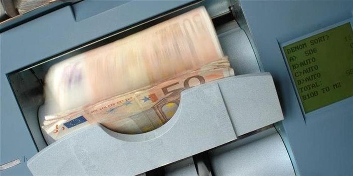 Finančná správa vrátila daňovníkom na preplatkoch už takmer 300 miliónov eur