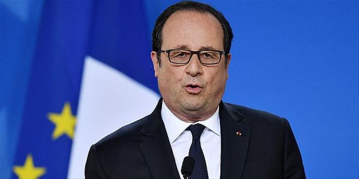 Hollande: Televízna debata ukázala, že Le Penovej program je nebezpečný