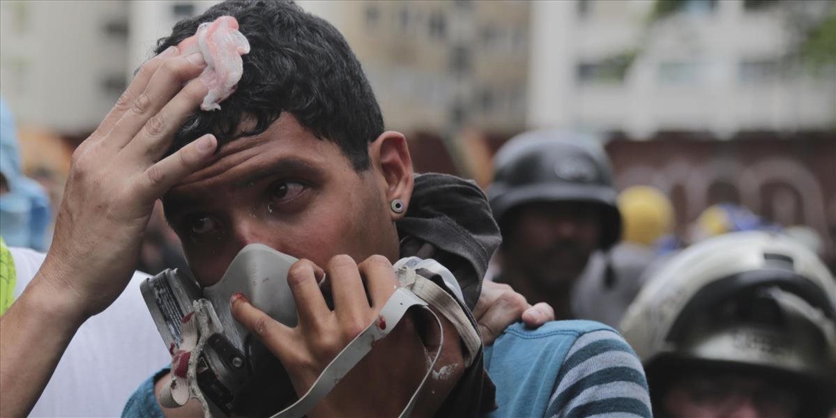 Lídri štátov Latinskej Ameriky odsúdili násilie páchané na civilistoch vo Venezuele
