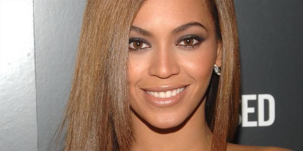 FOTO VNÚTRI Beyoncé má pery ako Kucherenko! Vraj si ich dala napichať, hovorkyňa ju bráni