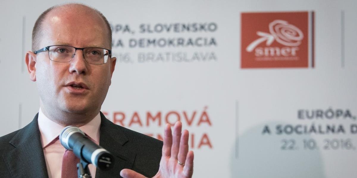 Premiér Sobotka má podozrenie, že Babiš a Zeman uzavreli mocenský pakt