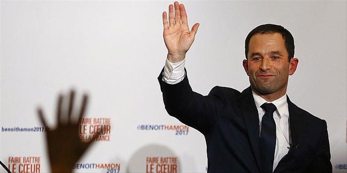 Francúzsky expremiér Valls bude kandidovať za Macronovu stranu